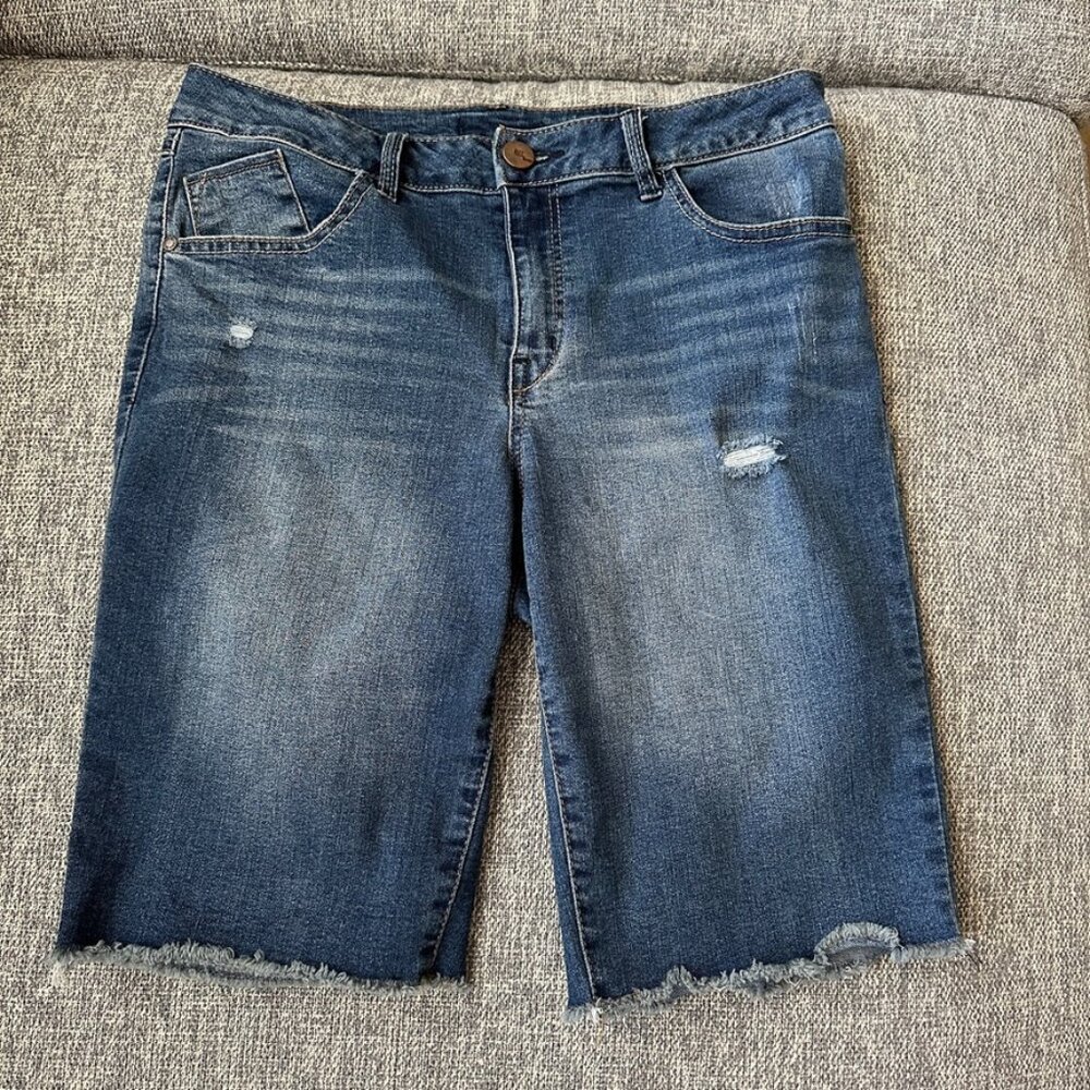 1822 Denim Women's Size 12 w30 Blue Raw Hem Bermuda Shorts
